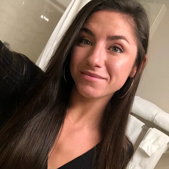 Meet your Posher, Alex - Picture 1 of 1